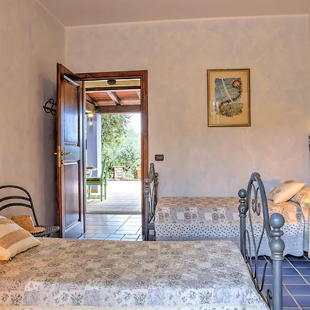 Villa Ipazia 6, Emma